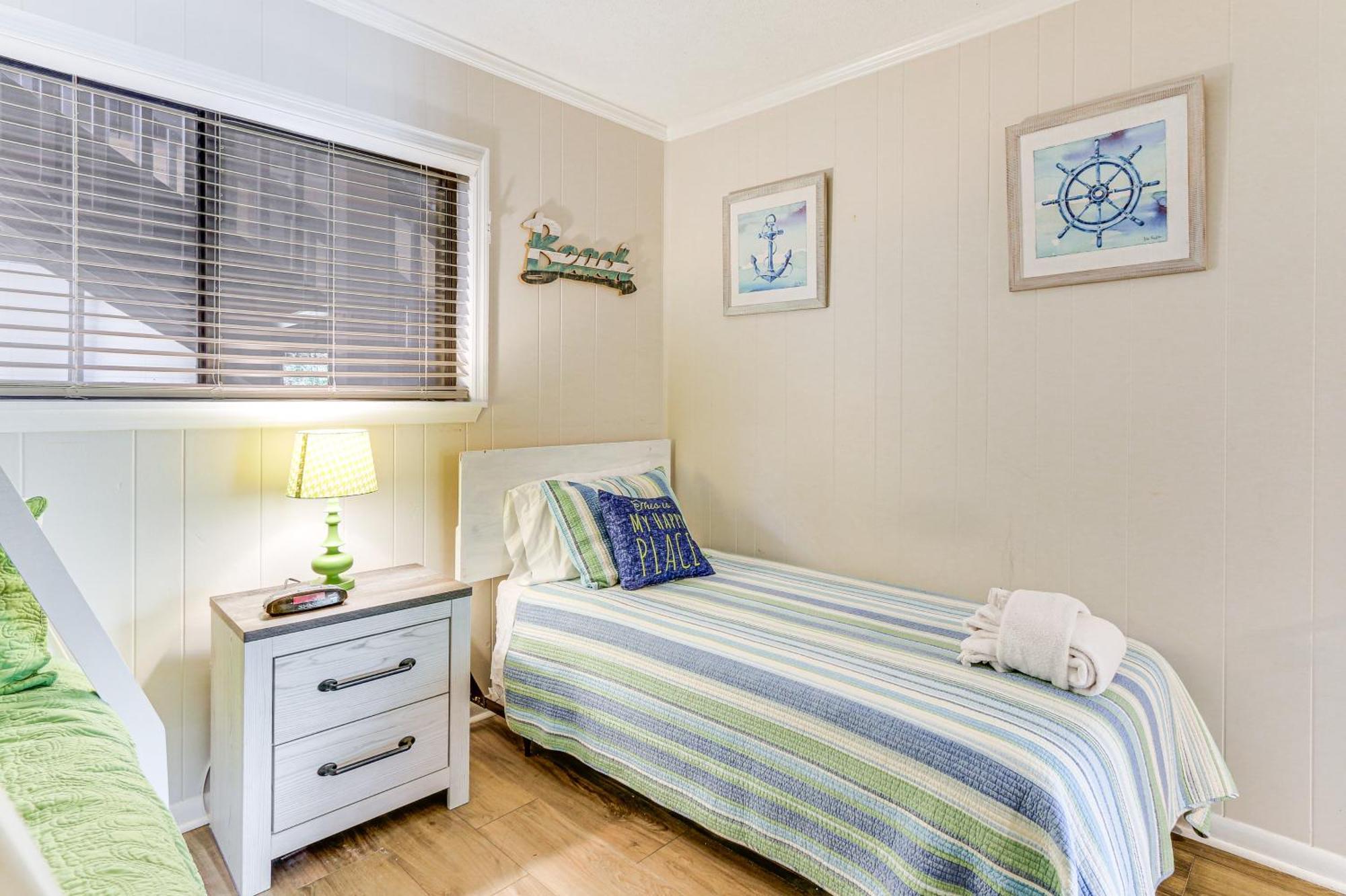 Hilton Head Condo - Beachfront Community! Хилтън Хед Айлънд Екстериор снимка